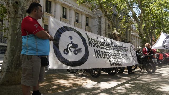 Los cadetes están nucleados en la Asociación de Repartidores Independientes de Rosario (Arir).