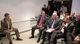 Puente a Paraná: para Corral hay que barajar y dar de nuevo