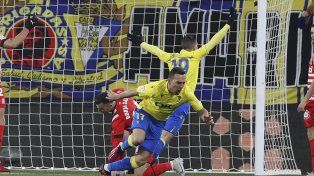 Escalante abrió la victoria de Cádiz ante Girona por la Liga de España