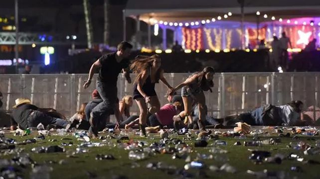 Más de 50 muertos y 100 heridos en un tiroteo durante un concierto en Las Vegas