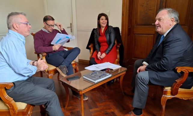 Reunión en el ministerio de obras Públicas por la ampliación del Hospital de Hersilia