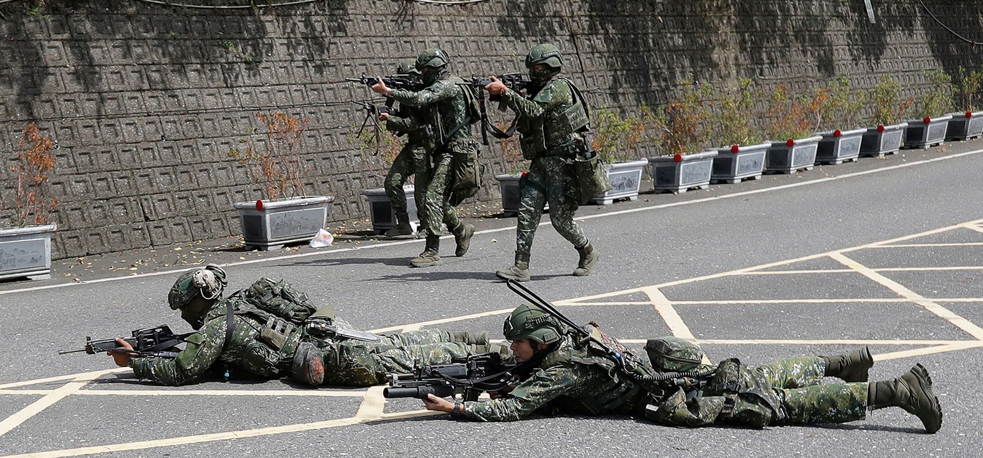 Soldados participantes en maniobras militares en Yilan, en el noreste de Taiwán, el 10 de agosto del 2026. (AP foto/Chiang Ying-ying, Pool) Soldados participantes en maniobras militares en Yilan, en el noreste de Taiwán, el 10 de agosto del 2026. (AP foto/Chiang Ying-ying, Pool)