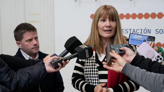 El secretario general del Gobierno de Santa Fe, Juan Cruz Cándido y la ministra de Cultura, Susana Rueda.