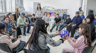 El CEMI inició el Mes de la Inclusión con juegos y un encuentro con niñas y niños de Paraná.