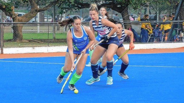 CRAI y Banco no se sacaron diferencias en el regreso del Oficial de hockey.