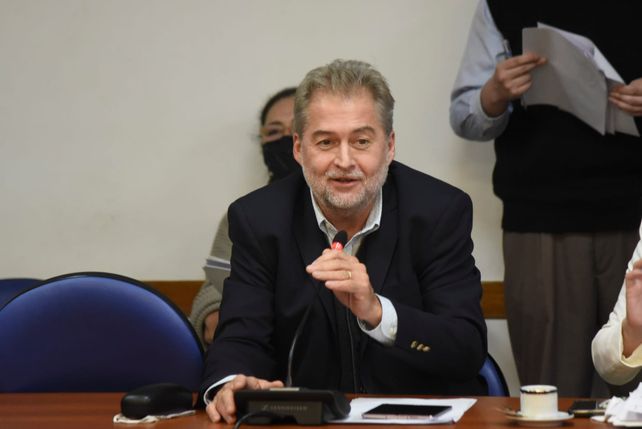 Según Mirabella