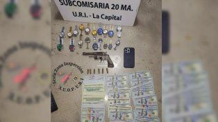 Los elementos secuestrados tras la detenciones.&nbsp;