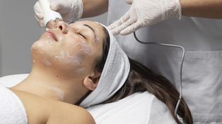 Cosmetología profesional: mitos y verdades sobre el cuidado de la piel