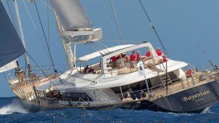 Un superyate de lujo naufragó en Sicilia: hay un muerto y seis desaparecidos