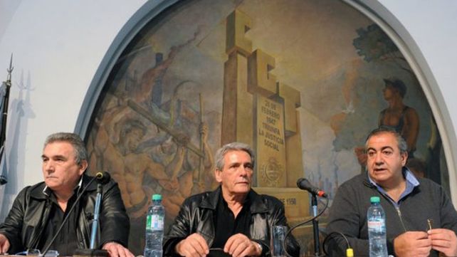 Tras el paro, el Gobierno salió a ratificar el rumbo y llamó a la CGT al diálogo