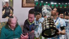 Messi sorprendió al abuelo de cien años que anotaba sus goles en un cuaderno Messi sorprendió al abuelo de cien años que anotaba sus goles en un cuaderno