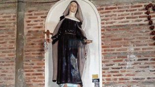 Santa Rita. Es tradición que cada 22 los devotos se acerquen a pedir por sus necesidades, recibir la bendición y a dar gracias a la Santa de los Imposibles.