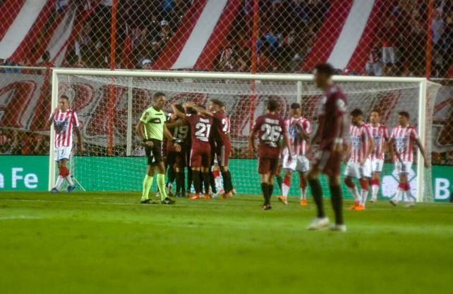 River mostró su jerarquía y se lo dio vuelta a un Unión que la peleó hasta el final