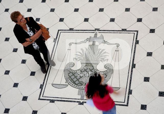 Objetivo. La iniciativa pretende que se elimine cualquier tipo de obstáculo para que los ciudadanos accedan a la Justicia. Foto: Manuel Testi / Diario UNO Santa Fe