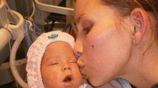 Hoy cumple su primer año la bebita chaqueña Luz Milagros