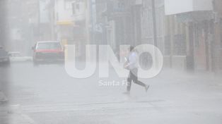 Lluvia, viento y granizo en Santa Fe