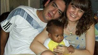 Lleg&oacute; al pa&iacute;s una beba de Hait&iacute; adoptada por un matrimonio mendocino
