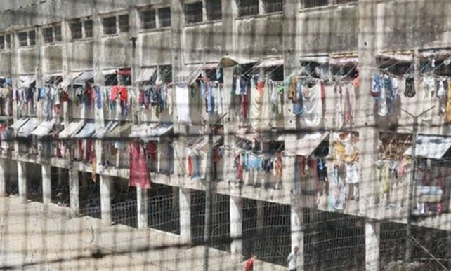 parnamirim. Los 91 internos se fugaron de la cárcel a la madrugada.