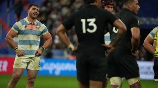 La cara de Facundo Isa grafica la frustración de Los Pumas, que no pudieron hacer nada ante la superioridad de los hombres de negro.