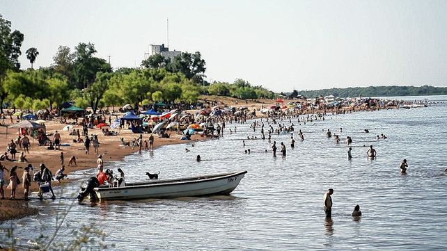 Colón inició la temporada de playas con 100% de ocupación