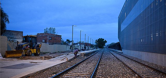 Estructura. Trabajos con hormigón ya se realizan en el ala norte de la estación de San Martín y Batlle y Ordóñez.