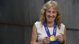 Para la rosarina Susana Sarco ya es una costumbre colgarse una medalla mundialista. En Gotemburgo obtuvo la de plata en el medio maratón.