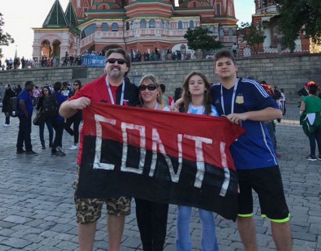 Los hinchas de Colón apoyando a Argentina en el Mundial