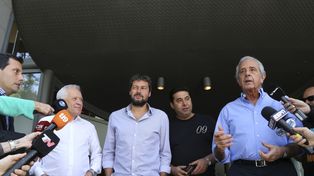 A las urnas con pan dulce y sidra