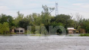 El río Paraná en Santa Fe sigue bajando y continúa la atención a los damnificados