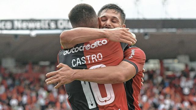 Copa de la Liga Profesional: Newells goleó en Rosario