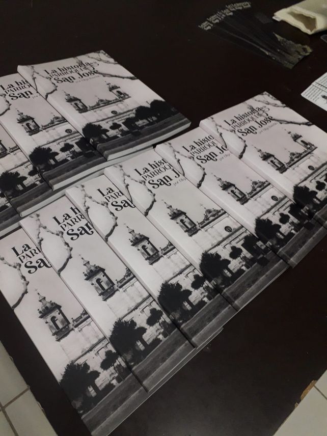 Sastre: presentaron un libro sobre la historia de la parroquia San José