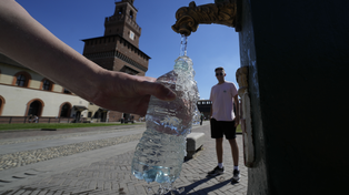 Las botellas de plástico, universalmente usadas para el agua, son grandes productoras de nanopartículas.&nbsp;