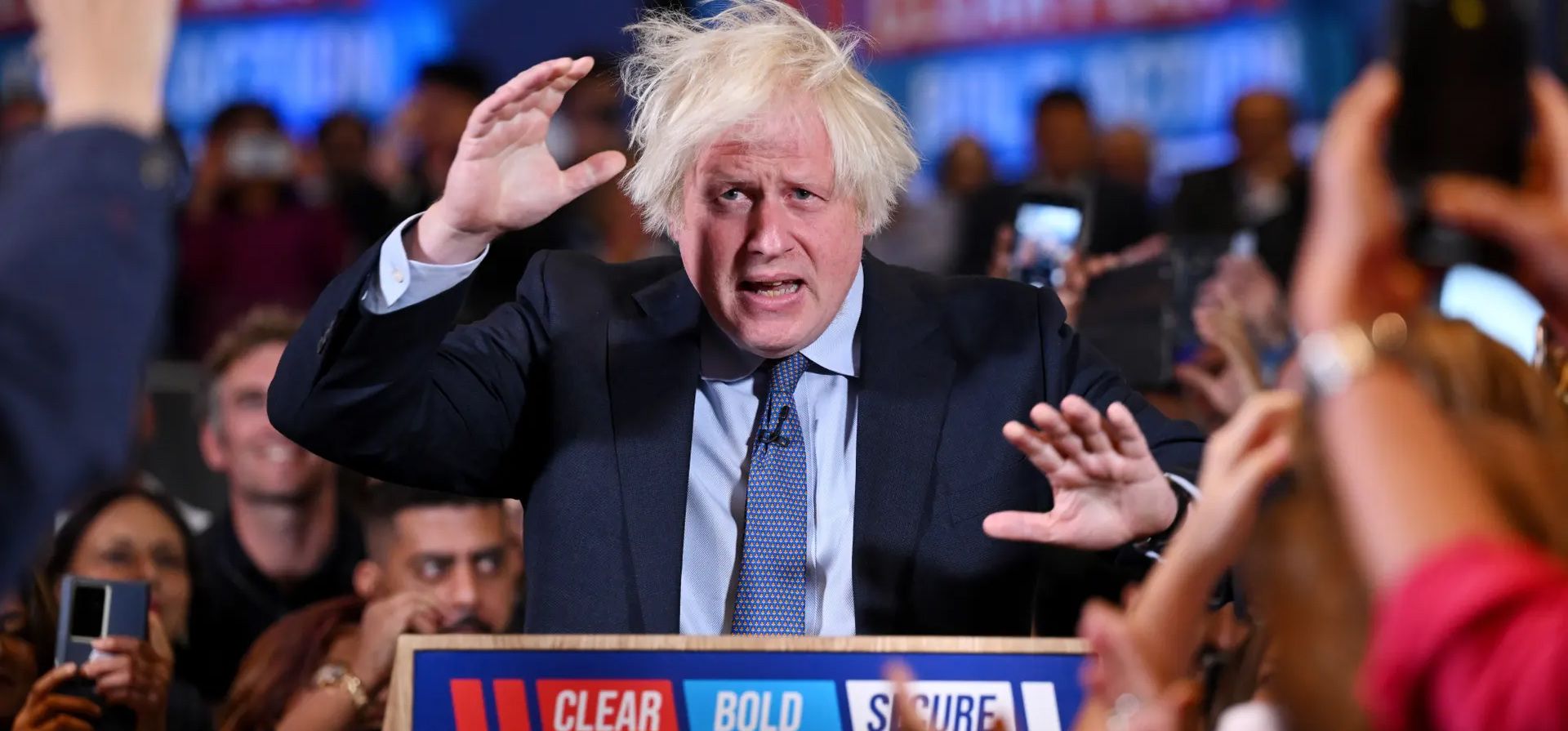 Boris Johnson habla en un mitin del Partido Conservador en Chelsea, donde hizo una aparición tardía y sorpresiva en la campaña electoral general menos de 48 horas antes de que los votantes se dirijan a las urnas, Londres, Reino Unido. Fotografía: James Veysey/Rex/Shutterstock Boris Johnson habla en un mitin del Partido Conservador en Chelsea, donde hizo una aparición tardía y sorpresiva en la campaña electoral general menos de 48 horas antes de que los votantes se dirijan a las urnas, Londres, Reino Unido. Fotografía: James Veysey/Rex/Shutterstock