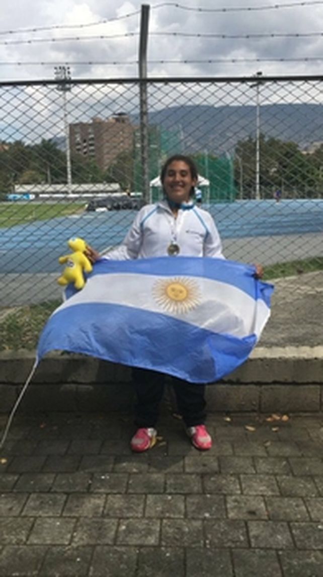 Bandera argentina. Morena