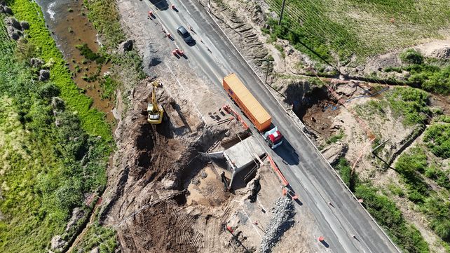 Avanza el bypass de cuencas en el canal Agataura, obra clave para el sur santafesino