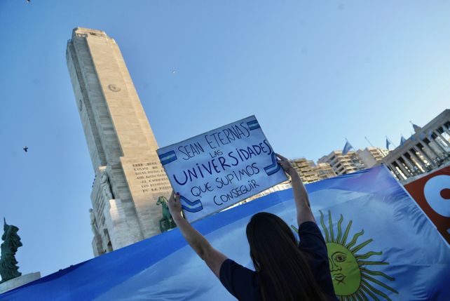 Desde la UNR volvieron a reclamar por el cumplimiento de la ley de financiamiento universitario.