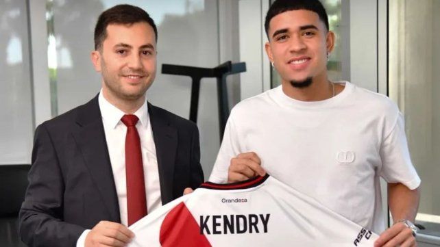 Kendry Páez llegó a River proveniente de los Blues.