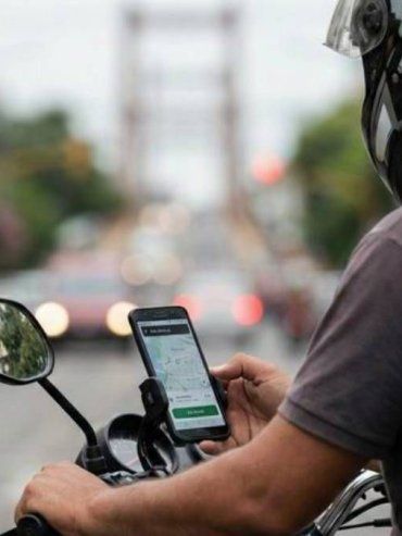 Paraná: murió un conductor de aplicación durante un viaje en moto