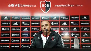 Llop expresó que está muy tranquilo con el plantel que tiene para el próximo torneo.