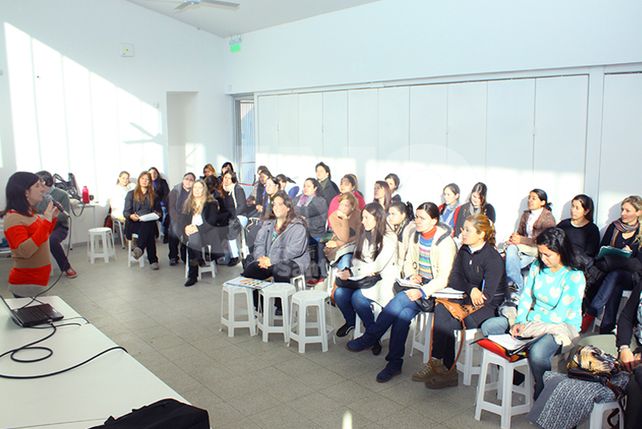 Docentes municipales se capacitaron para promover la salud de los niños