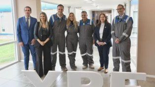 La renuncia de Manuel Adorni reaviva la puja por su lugar en YPF, en un cargo de $80 millones por mes