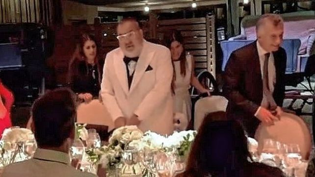Polémica por la presencia de Macri en el casamiento de Lanata