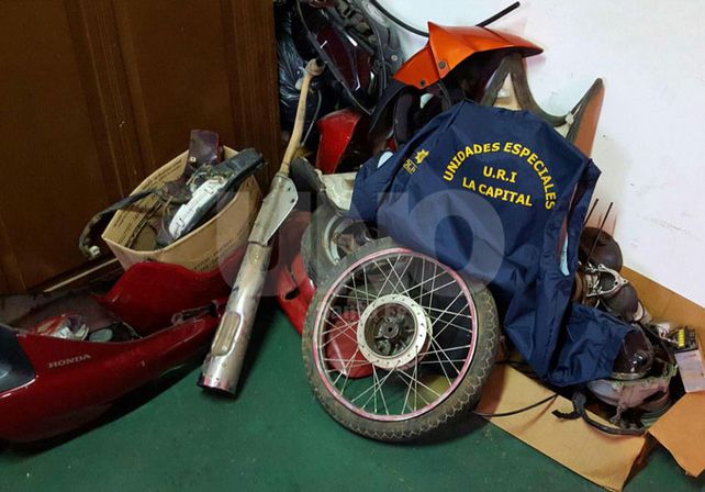 Secuestraron 12 motos robadas y detuvieron a cinco delincuentes
