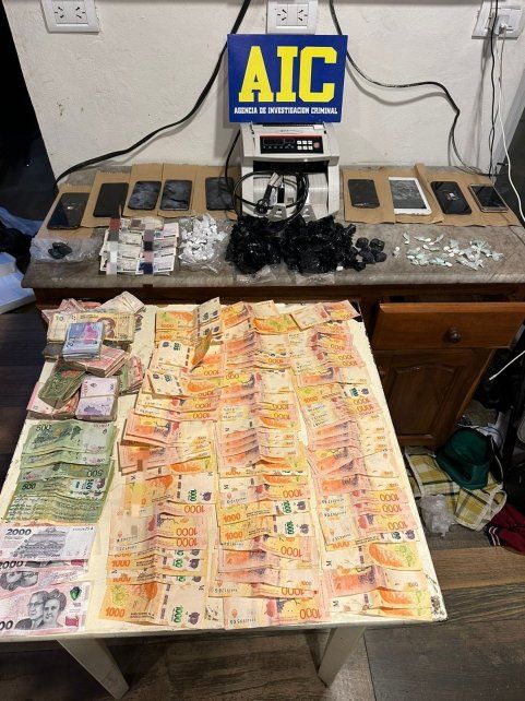 Detienen a seis personas por vender droga en un kiosco de zona sur