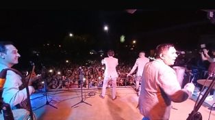 Los Lirios haciendo bailar a todos los paranaenses