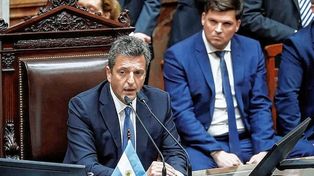 Diputados aprobó la renuncia de Massa a su banca y a la presidencia de la cámara