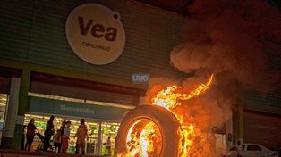 Se agrava el conflicto que involucra a los trabajadores despedidos de Supermercados Vea.