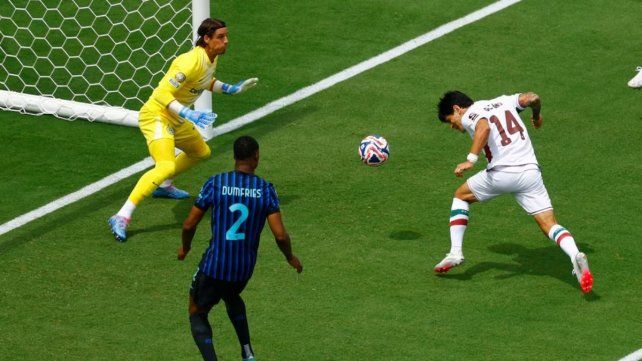 Germán Cano abrió la cuenta para Fluminense.