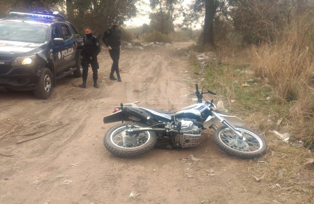 Delincuentes atrapados tras la persecuci&oacute;n.