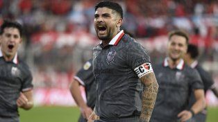 Capitán y bandera. Éver Banega, el que marca el camino en el fútbol de Newells.